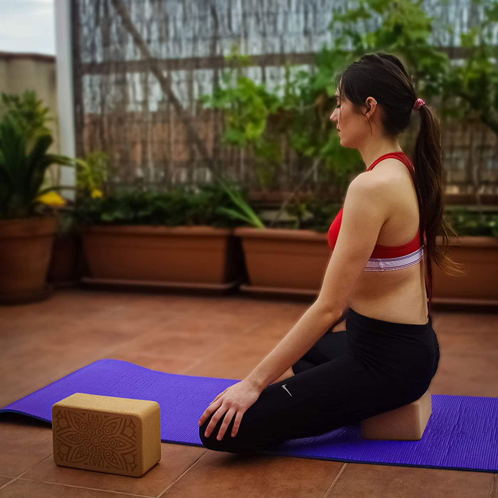 Bloque de yoga para meditar