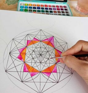 Mandala 1 geometría sagrada pintando con acuarela